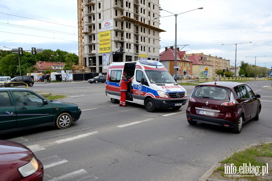 Pk. Dbka: potrcenie na przejciu. Pieszy wbieg na czerwonym wietle, fot. 4