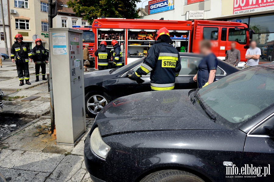 Poar samochodw na parkingu przy ul. Brzozowej, fot. 4