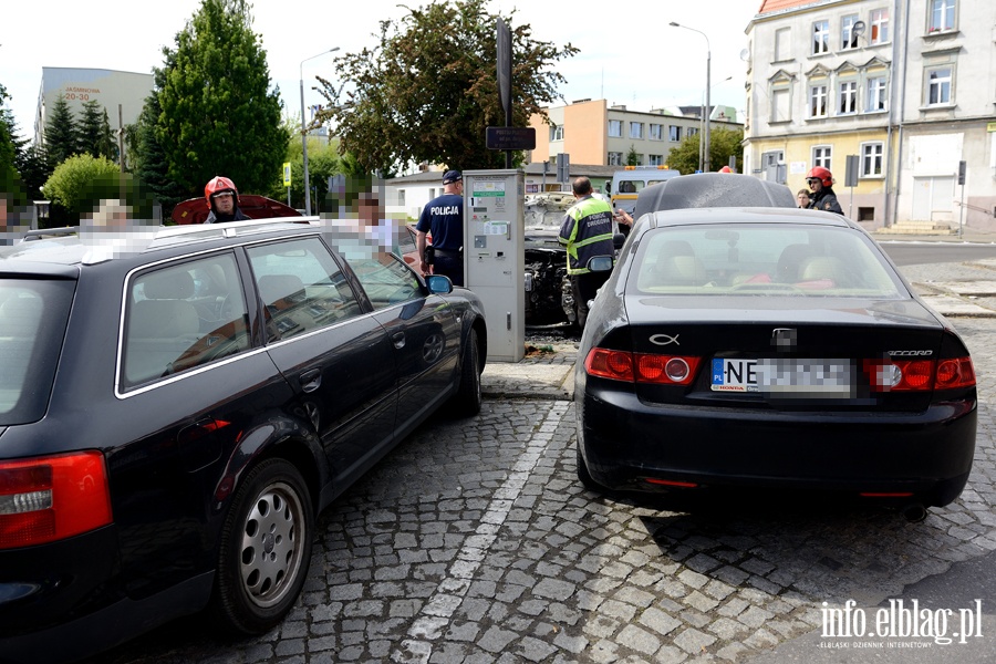 Poar samochodw na parkingu przy ul. Brzozowej, fot. 15