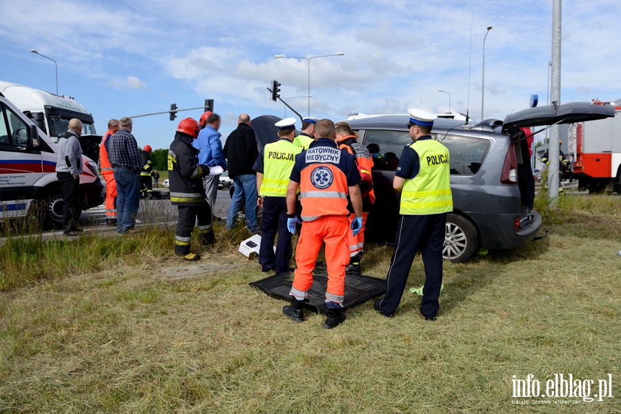 Wypadek na skrzyżowaniu ul. Żuławskiej z obwodnicą, fot. 6