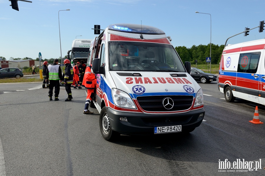 Wypadek na skrzyowaniu ul. uawskiej z obwodnic, fot. 13