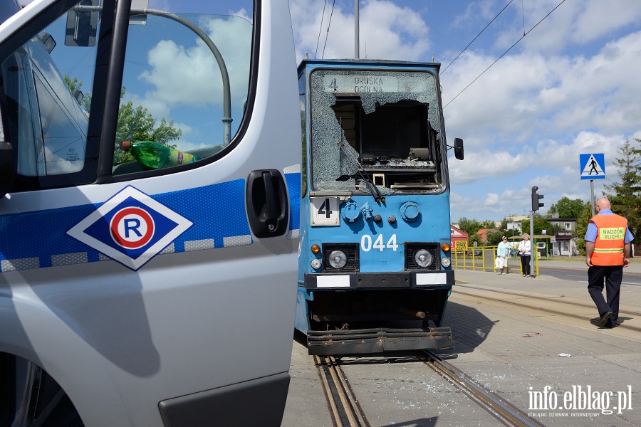 Oglna: pieszy wbieg pod tramwaj. Mczyzna w stanie cikim w szpitalu, fot. 10