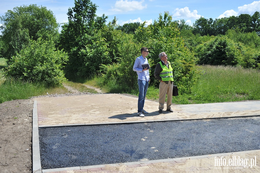 Budowa cieki pieszo-rowerowej na ul. Fromborskiej, fot. 20