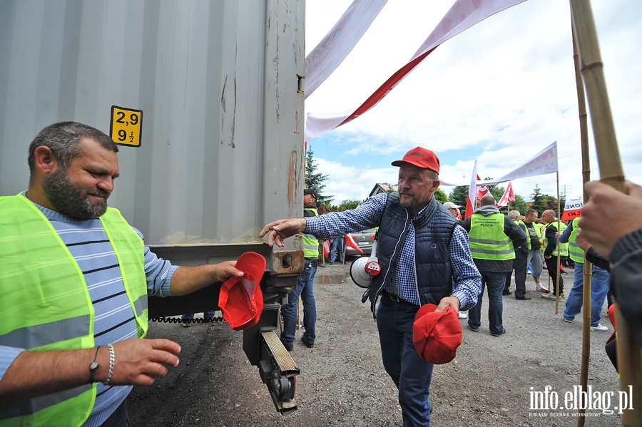 Blokada drogi NR 7. Protest rybaków, fot. 9