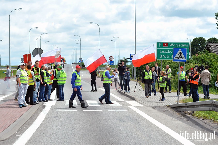 Blokada drogi NR 7. Protest rybaków, fot. 32