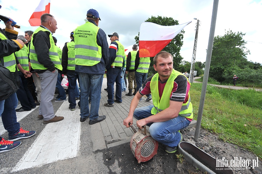 Blokada drogi NR 7. Protest rybakw, fot. 44