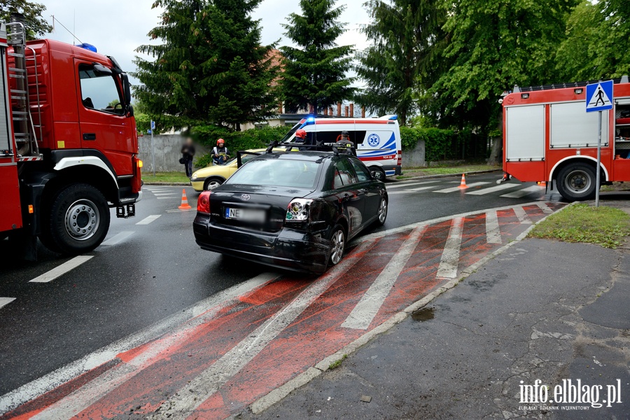 Zderzenie na skrzyowaniu ul. Moniuszki i Szymanowskiego. Sprawca pijany!, fot. 12