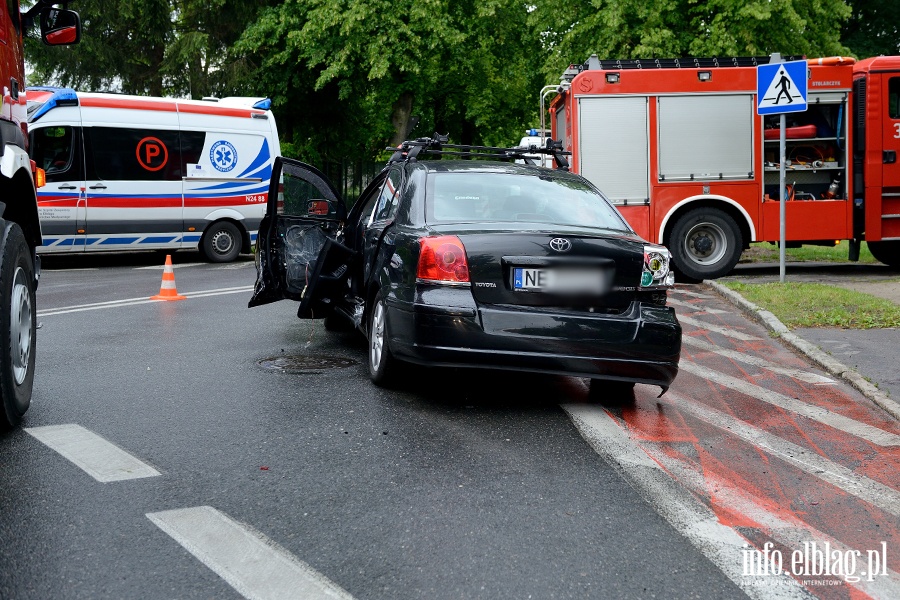 Zderzenie na skrzyowaniu ul. Moniuszki i Szymanowskiego. Sprawca pijany!, fot. 14