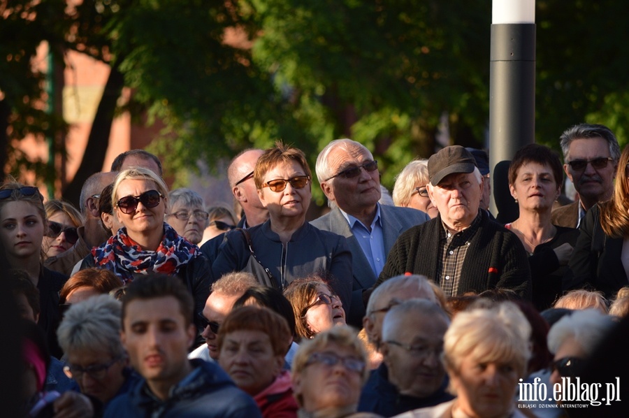 Publiczno podczas koncertu na Placu Katedralnym, fot. 3