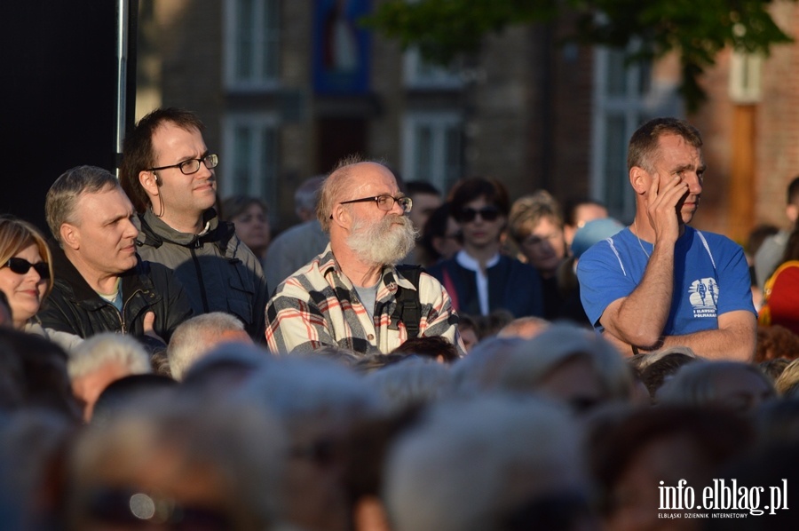 Publiczno podczas koncertu na Placu Katedralnym, fot. 17