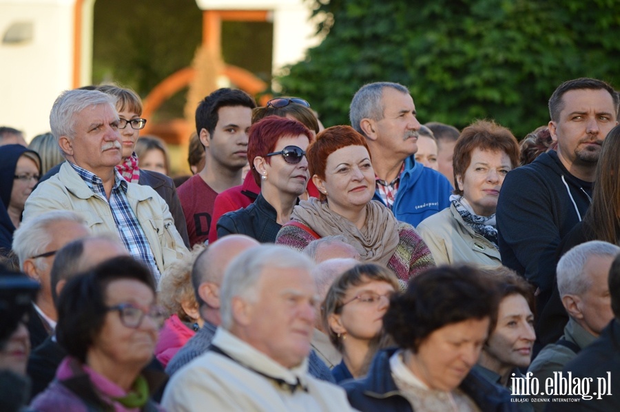 Publiczno podczas koncertu na Placu Katedralnym, fot. 18