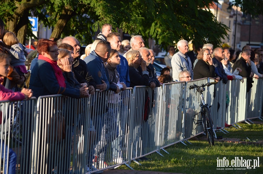 Publiczno podczas koncertu na Placu Katedralnym, fot. 22