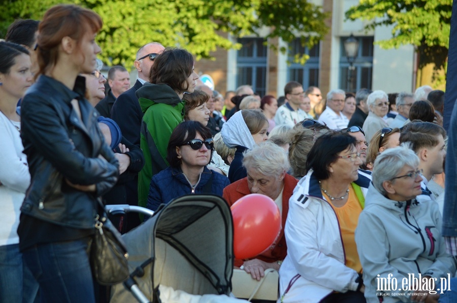 Publiczno podczas koncertu na Placu Katedralnym, fot. 28