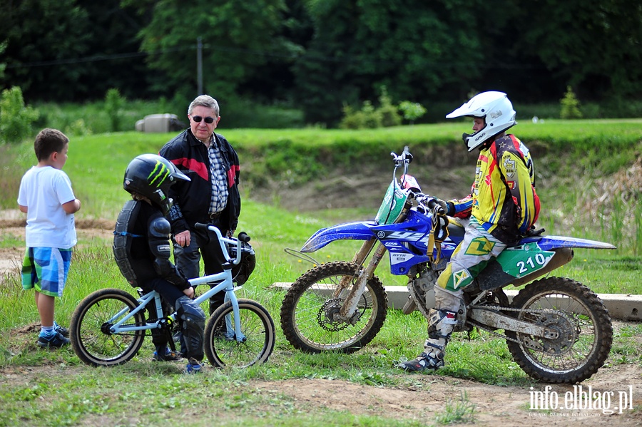 Pokazy mistrzw na torze motocrossowy,, fot. 23