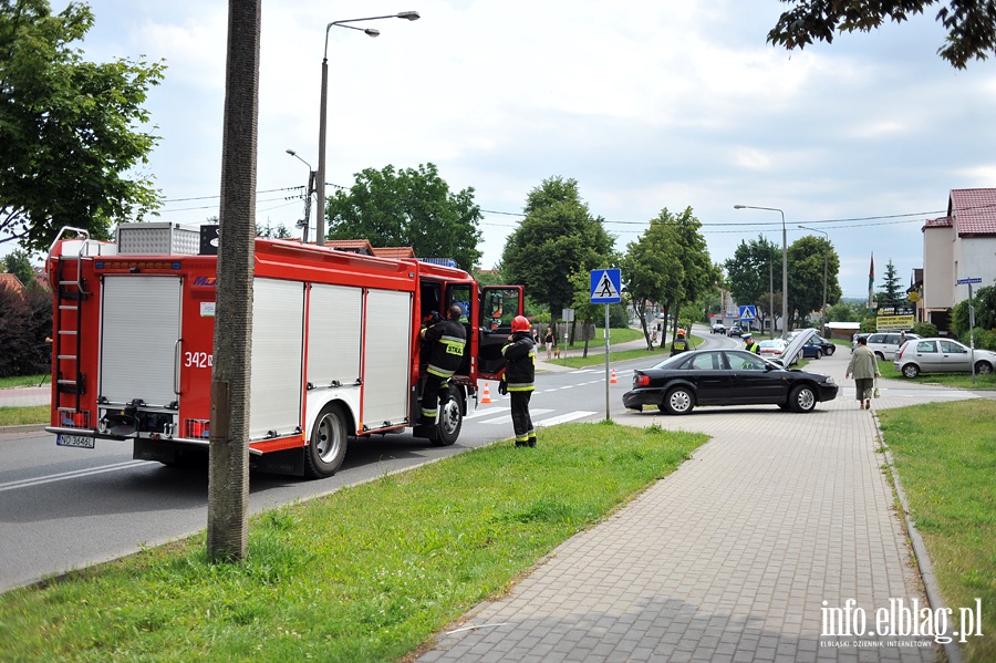 Kolizja na rogu Niepodległości i Żyrardowskiej, fot. 3