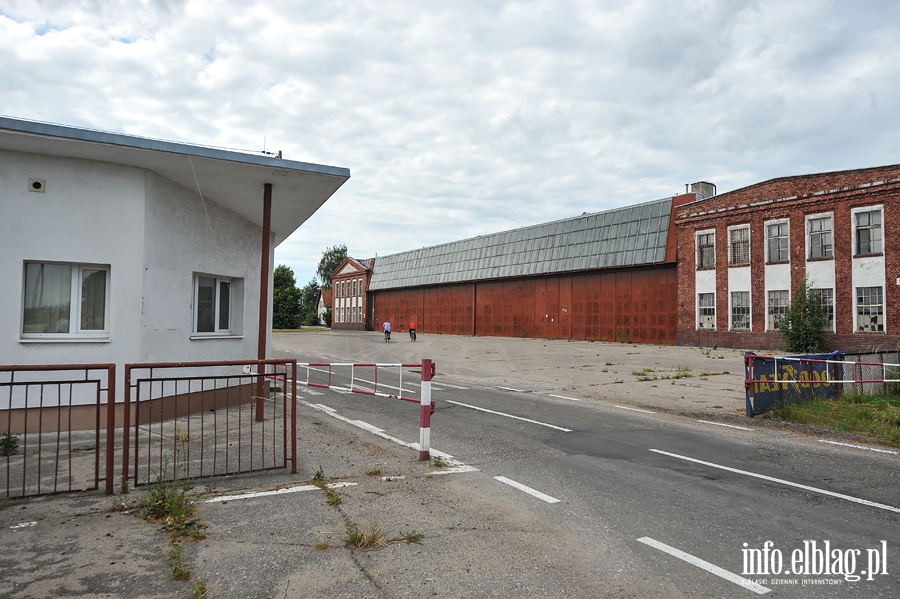 Dziaka na sprzeda po dawnym terenie wojskowym, fot. 2