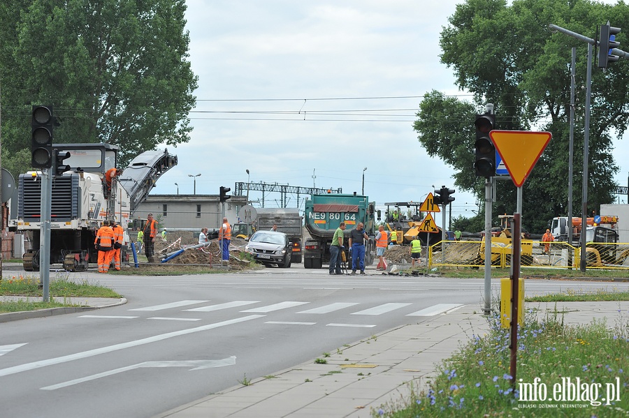 Budowa drogi dojazdowej do Lidla przy ul. Dbowej, fot. 1