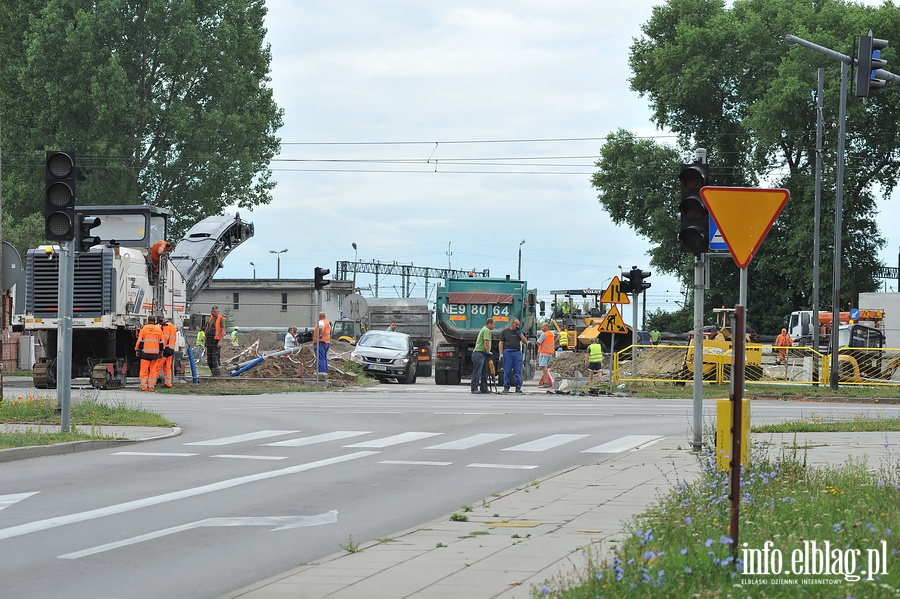Budowa drogi dojazdowej do Lidla przy ul. Dębowej, fot. 1