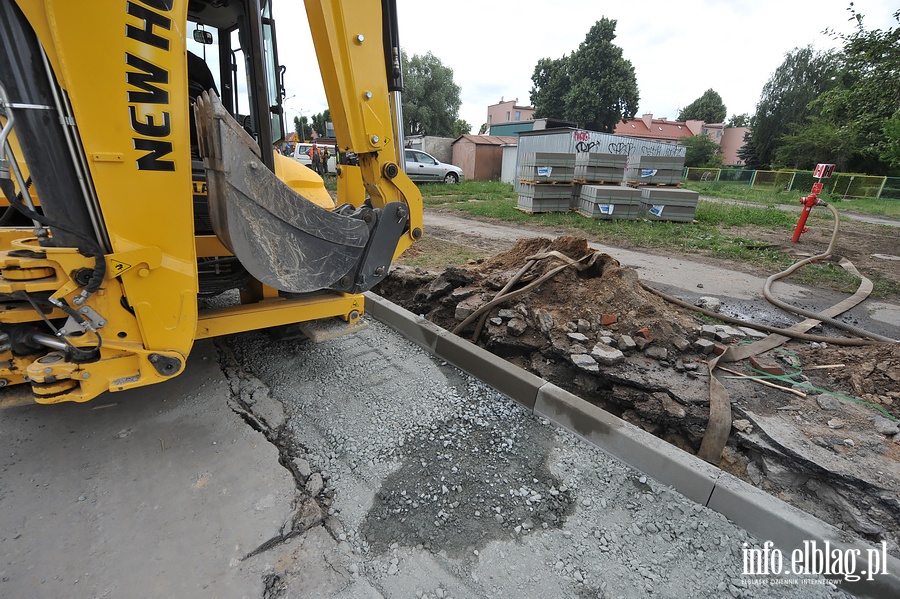 Budowa drogi dojazdowej do Lidla przy ul. Dbowej, fot. 18