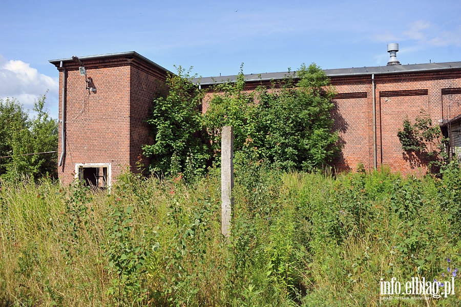 Remont poniemieckich hangarów na ul. Lotniczej, fot. 11