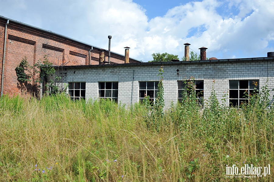 Remont poniemieckich hangarw na ul. Lotniczej, fot. 15