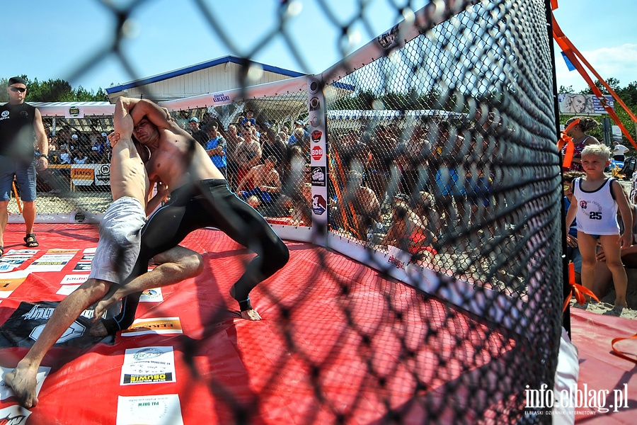Drugi dzień Mistrzostw Krajów Nadbałtyckich w MMA na plaży w Krynicy Morskiaj, fot. 55