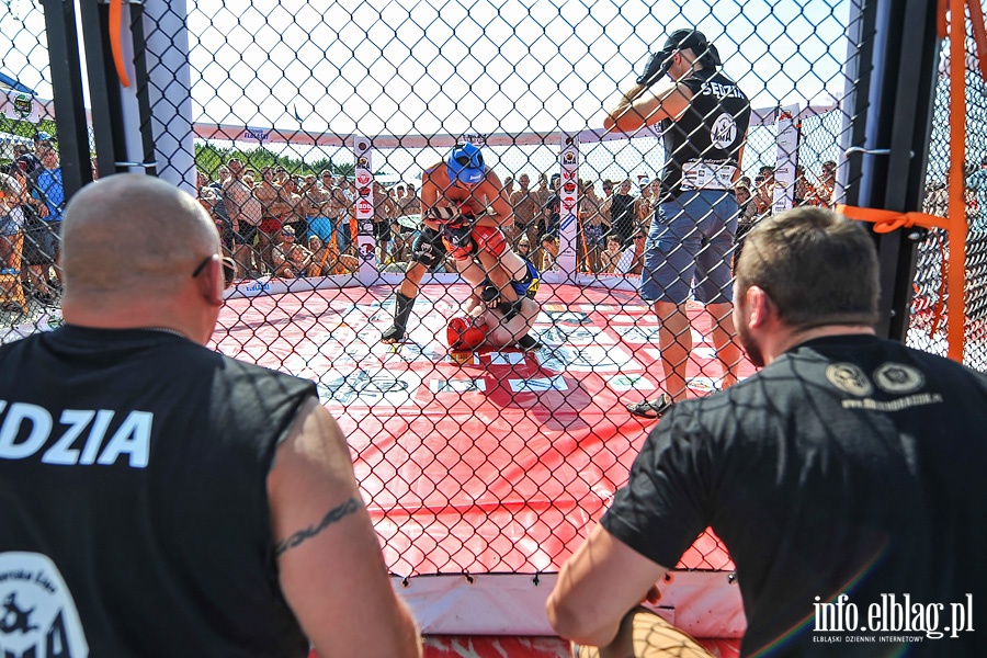 Drugi dzie Mistrzostw Krajw Nadbatyckich w MMA na play w Krynicy Morskiaj, fot. 76