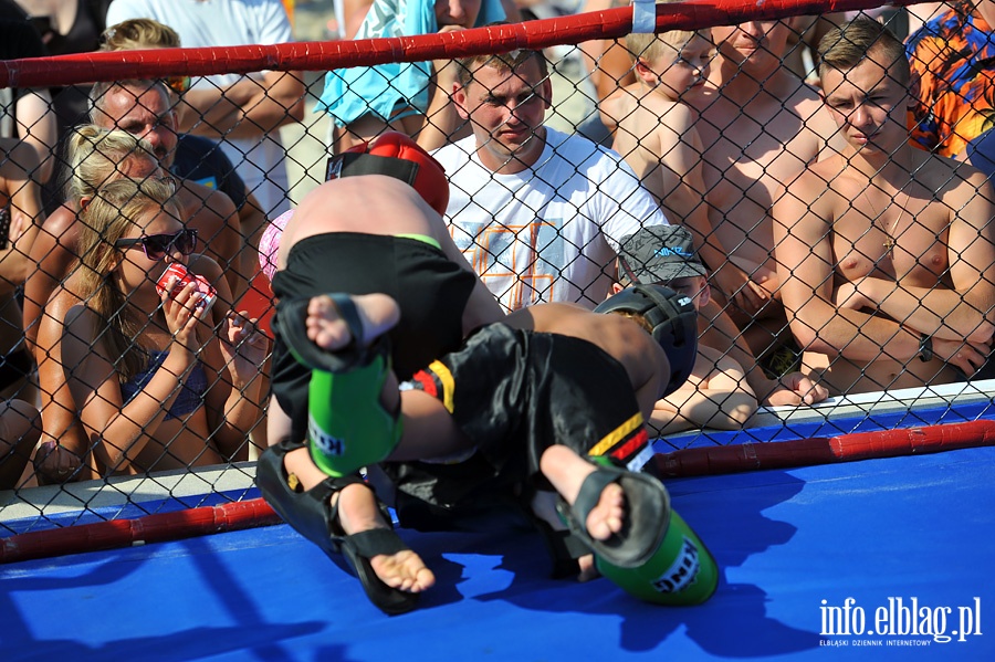 Drugi dzie Mistrzostw Krajw Nadbatyckich w MMA na play w Krynicy Morskiaj, fot. 98