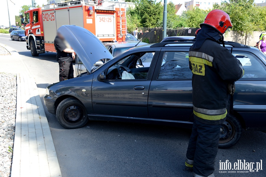 Zderzenie dwch pojazdw. Utrudnienia w ruchu na Browarnej, fot. 3