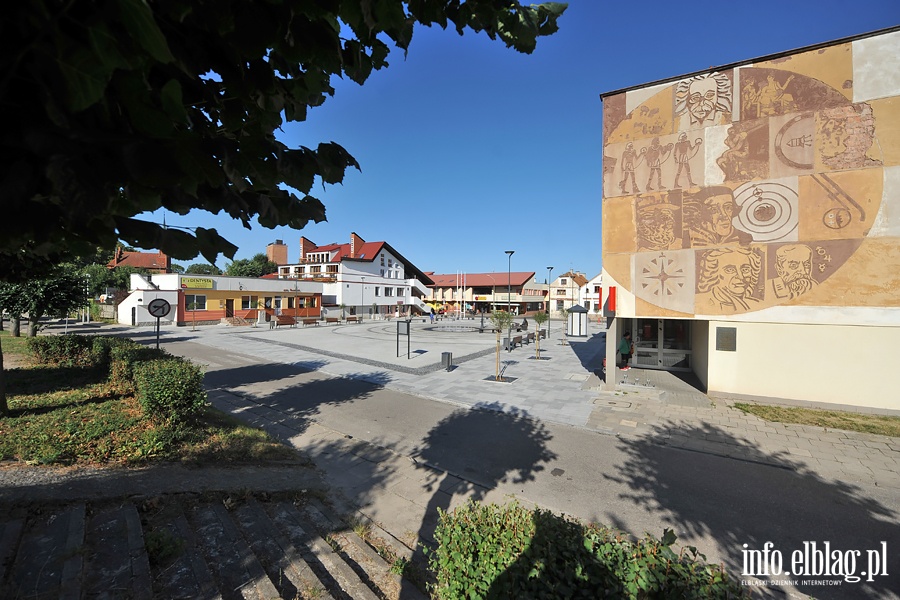 Nowy plac w centrum Fromborka, fot. 10