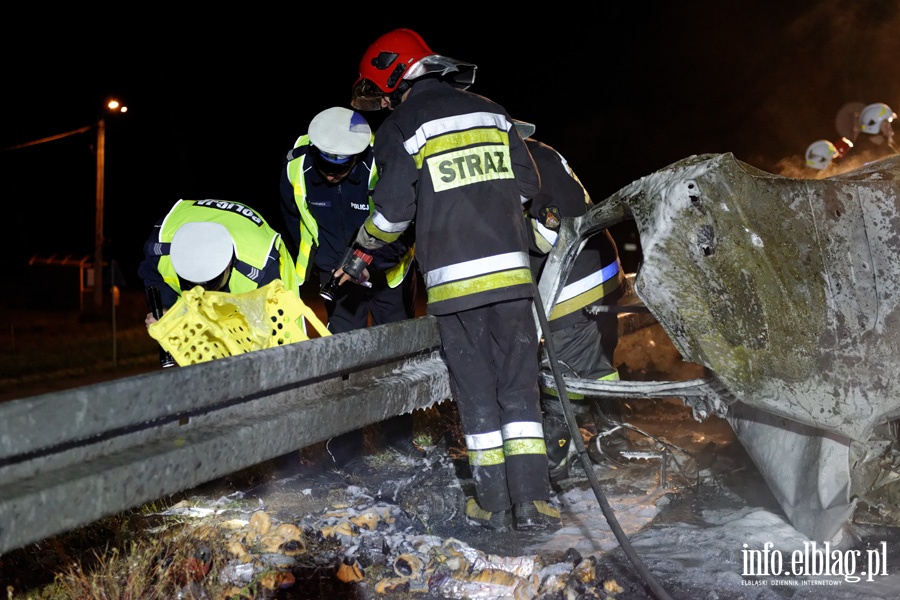 miertelny wypadek na S22. Po czoowym zderzeniu 2 osoby zginy w tym jedna w pomieniach, fot. 15