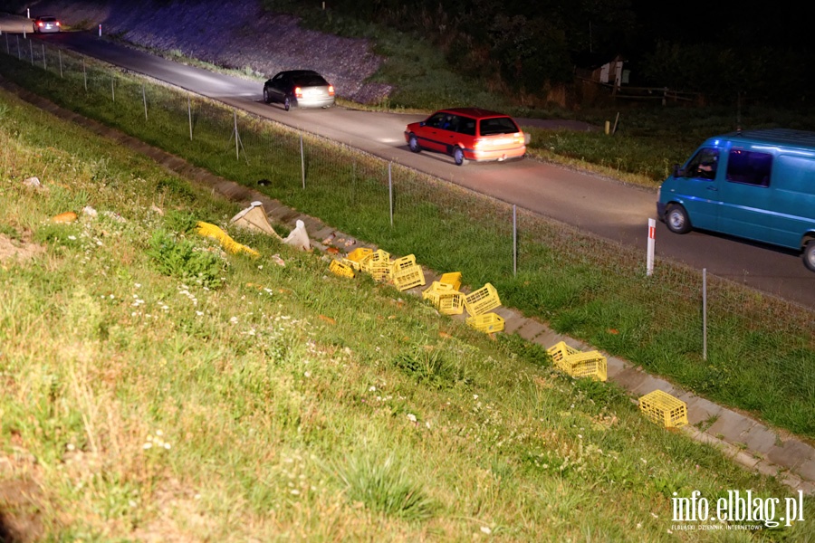 Śmiertelny wypadek na S22. Po czołowym zderzeniu 2 osoby zginęły w tym jedna w płomieniach, fot. 27