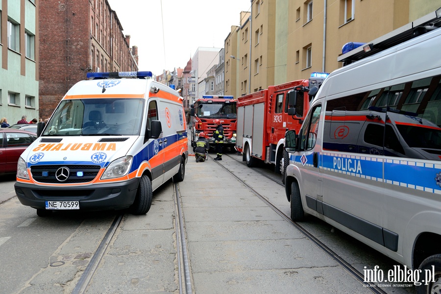Wypadek na Krlewieckiej. Kierujca passatem wjechaa wprost pod tramwaj, fot. 2