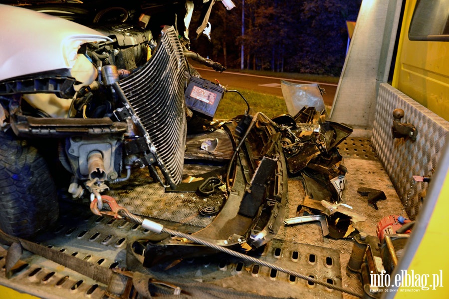 Grone zderzenie na skrzyowaniu koo Statoil w Kazimierzowie, fot. 14