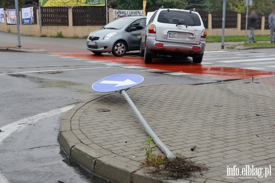 Oglna-Konopnickiej: zderzenie trzech pojazdw na skrzyowaniu ulic, fot. 13