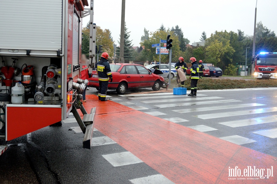 Oglna-Konopnickiej: zderzenie trzech pojazdw na skrzyowaniu ulic, fot. 20