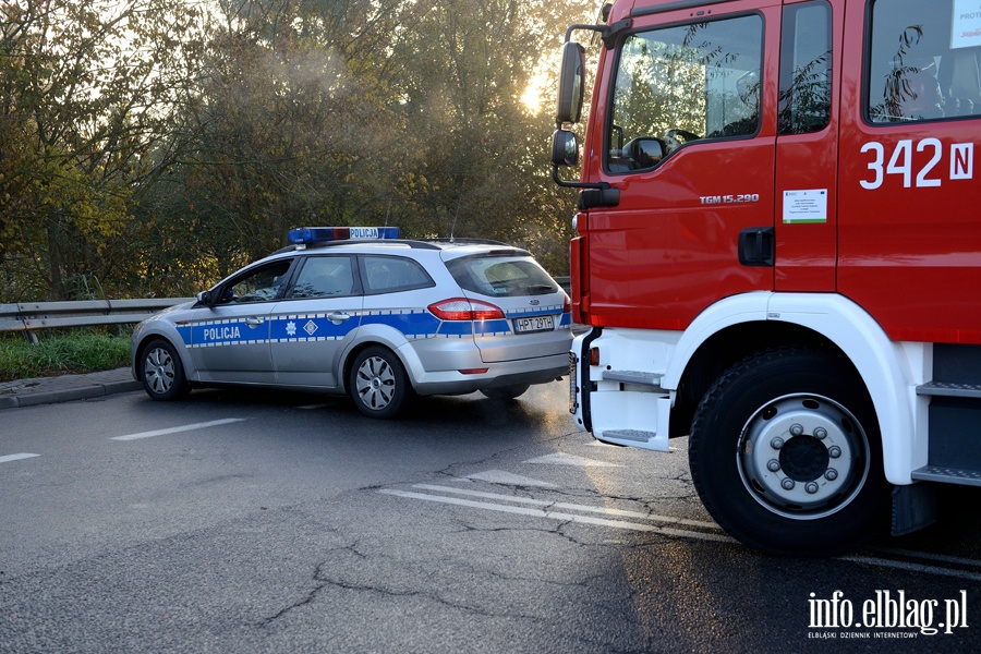 Radomska: zderzenie ciarwki z osobwk przy zjedzie z Trasy Unii Europejskiej, fot. 6