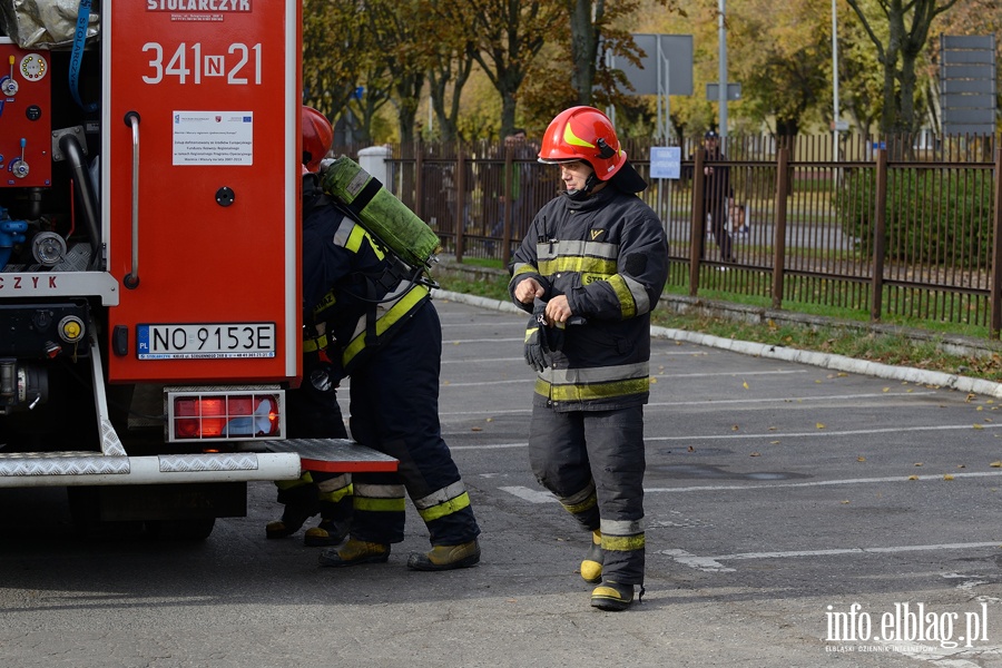 Terroryci zaatakowali Komend Miejsk Policji w Elblgu!, fot. 3