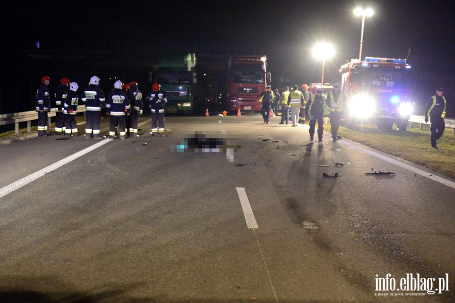 miertelny wypadek na S7. Nie yje 25-letni motocyklista, fot. 17