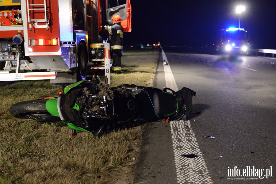 Śmiertelny wypadek na S7. Nie żyje 25-letni motocyklista, fot. 23