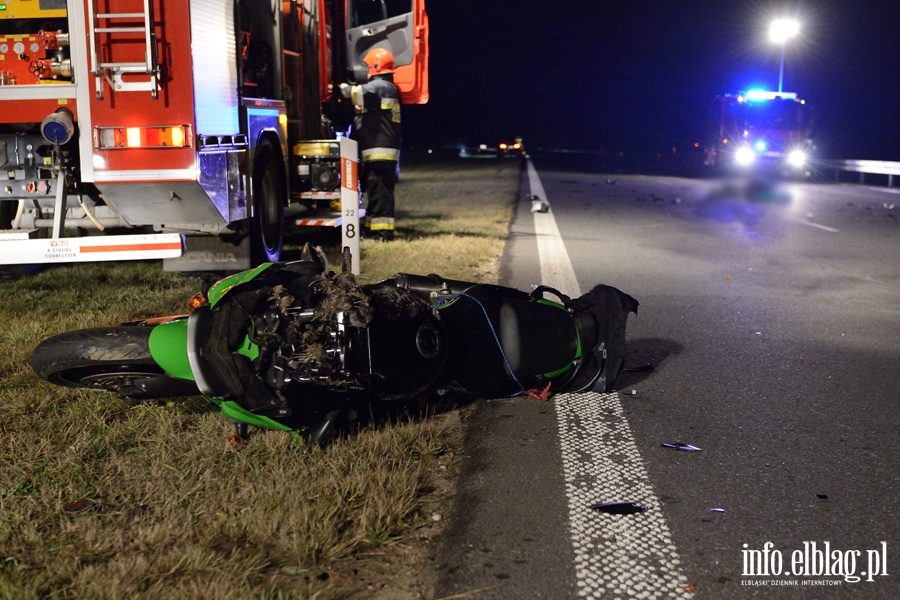 miertelny wypadek na S7. Nie yje 25-letni motocyklista, fot. 23