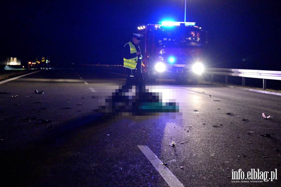 Śmiertelny wypadek na S7. Nie żyje 25-letni motocyklista, fot. 24