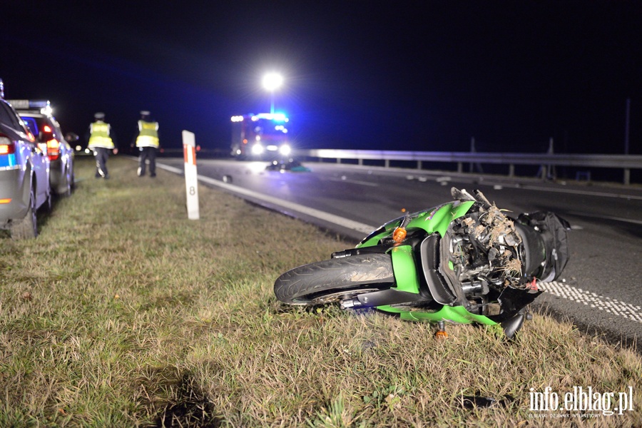 miertelny wypadek na S7. Nie yje 25-letni motocyklista, fot. 27