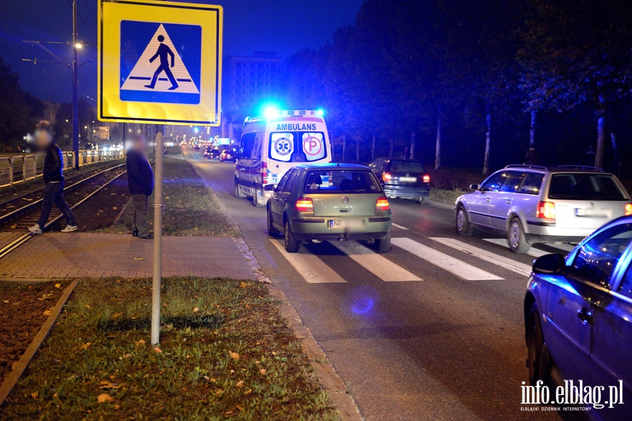 Pk. Dbka: potrcenie pieszej na pasach. Kobieta z obraeniami gowy w szpitalu, fot. 1