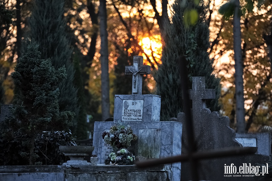 Przygotowania do Świąt na Cmentarzu , fot. 23
