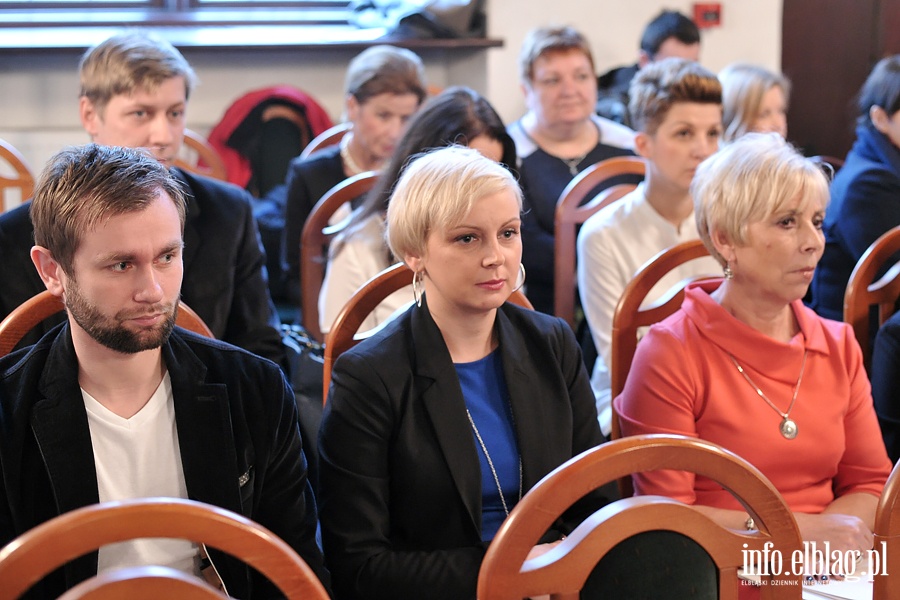  Prezydent Elbląga nagrodził pracowników elbląskich placówek pomocy społecznej, fot. 35