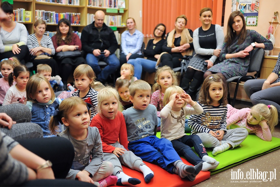 Czytanie bajek w Bibliotece nr 4, fot. 4