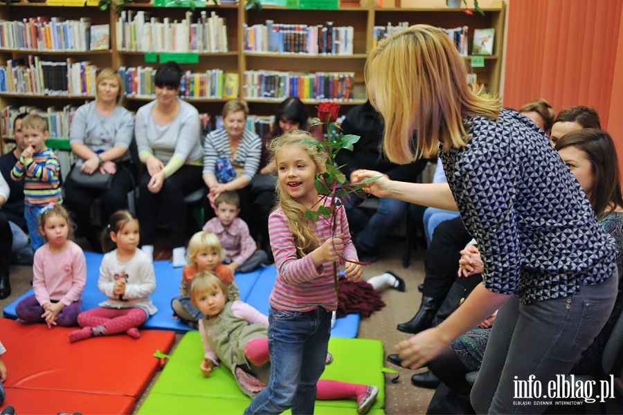 Czytanie bajek w Bibliotece nr 4, fot. 7