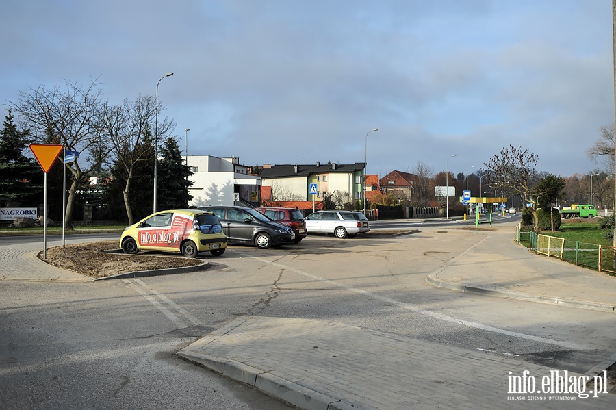 Pierwsza cz parku handlowego na Rawskiej gotowa, fot. 24