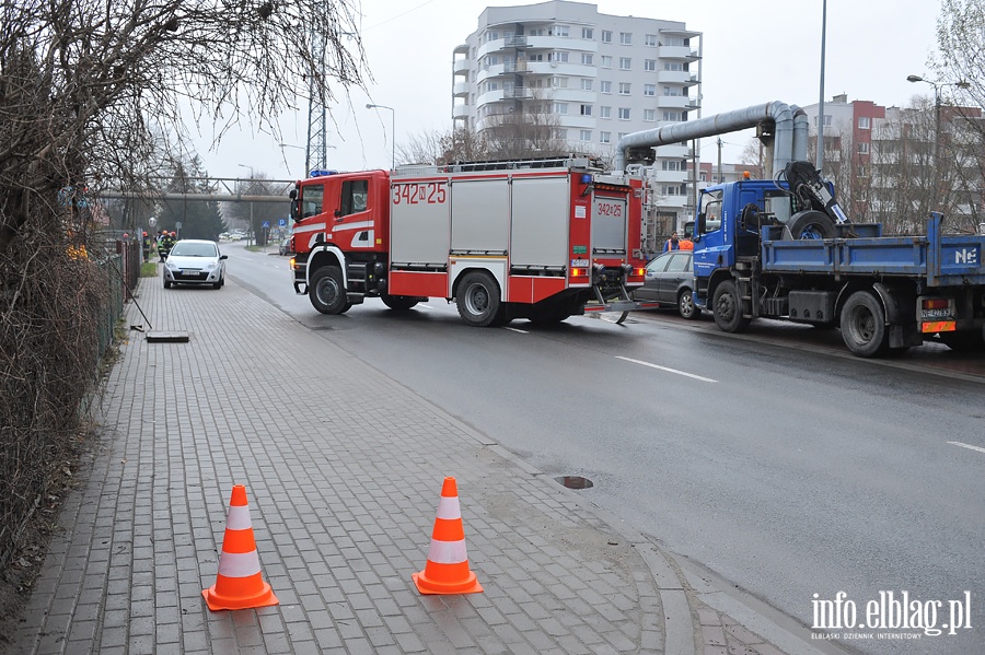 Niebezpieczny wyciek gazu na ul. Legionw, fot. 13